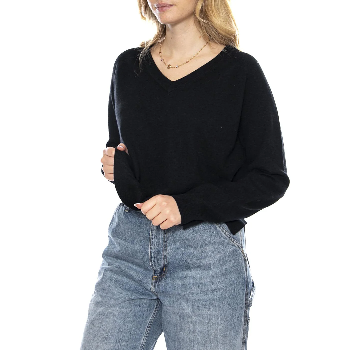 Super Soft V-Neck Pullover Anthracite Nig Black -- Women's Black Sweater LEVIS
