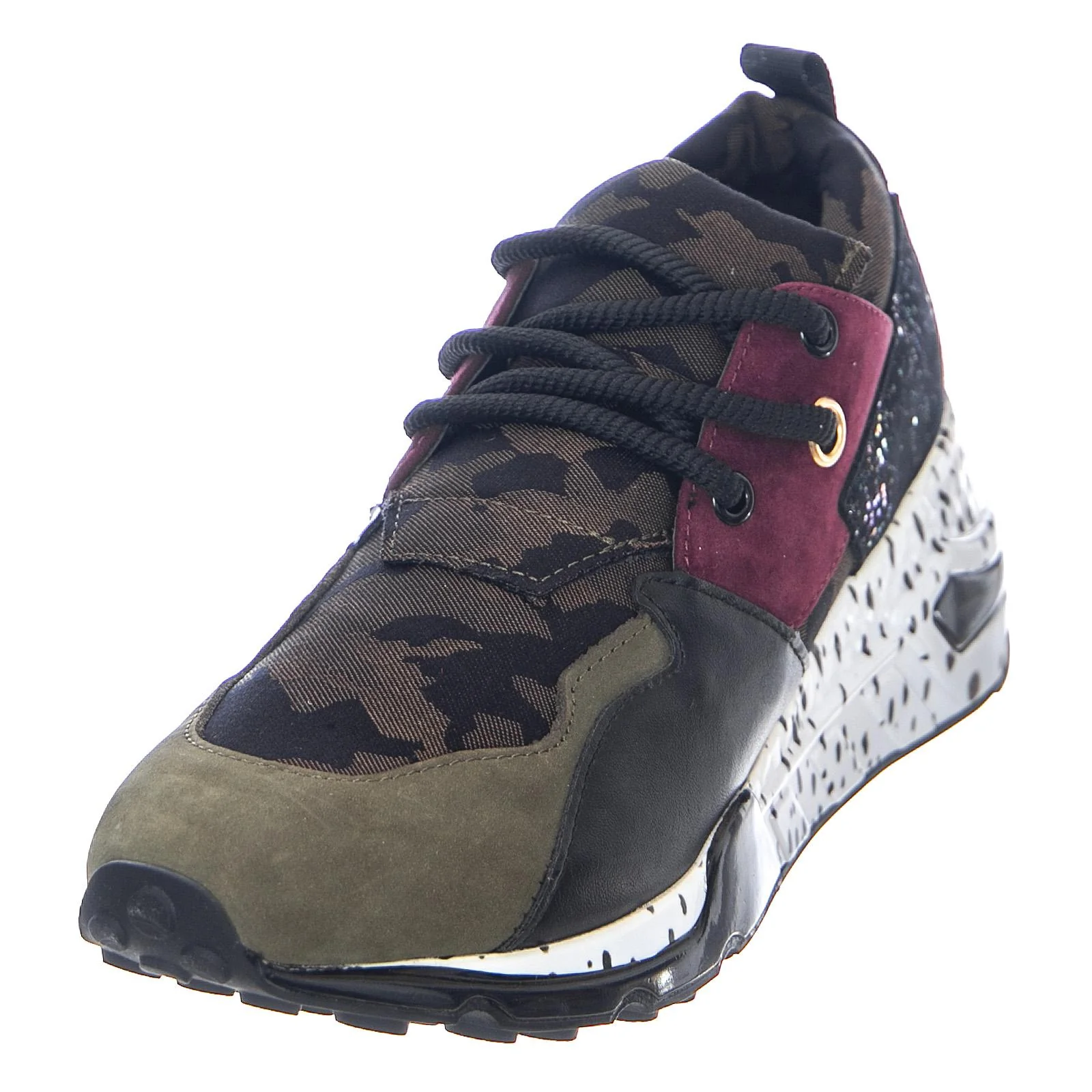 Woman STEVE MADDEN
